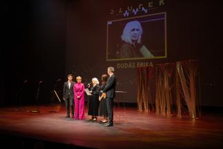 A WMN Magazin Lámpás különdíjat Dudás Erika szervezetpszichológus, a LESZ elnöke kapta.